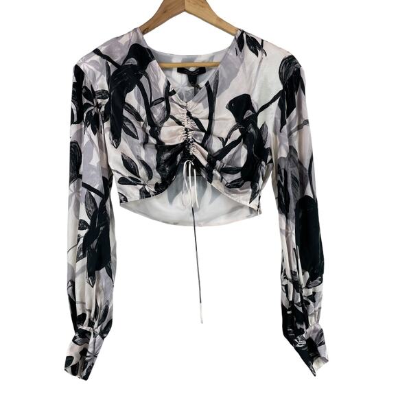 All Saints NWT Carla Jackie Top Cropped Blouse Gathered Center Silk Blend Size 0 - Picture 3 of 14